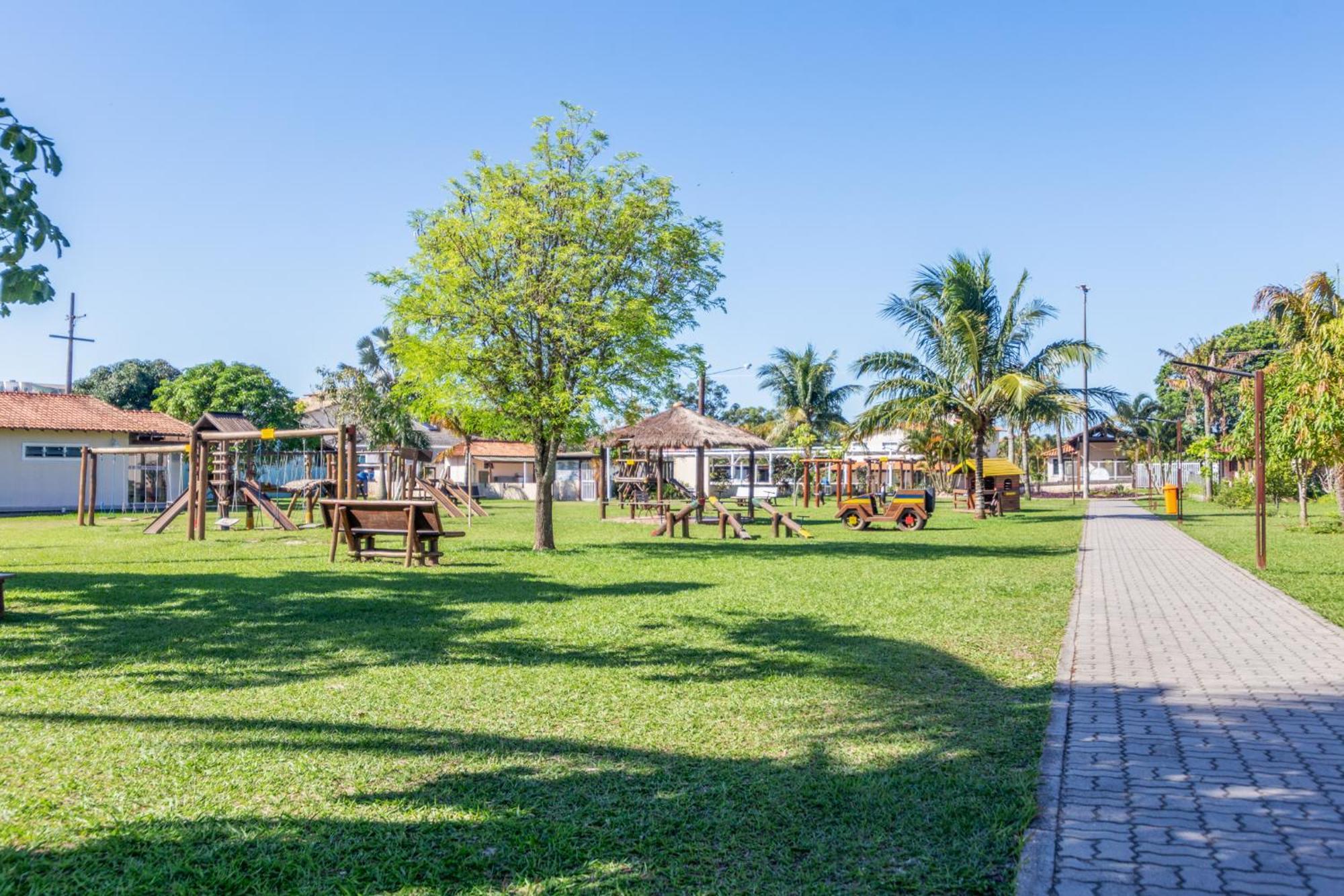 Refugio Tropical Casa De Praia Com Piscina Aquecida E 4 Suites E Garagem 3 Carros, 800 Mtrs Da Praia Internet 700 Mbps, Condominio Privado Com Pista De Skate , Quadra De Futevolei , Campos E Quadras De Futebol! Cabo Frio Exterior foto